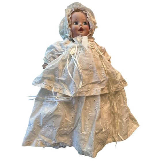 Vintage Baby Doll Christening Gown Bonnet Booties White Eyelet Dress Outfit - Picture 1 of 6